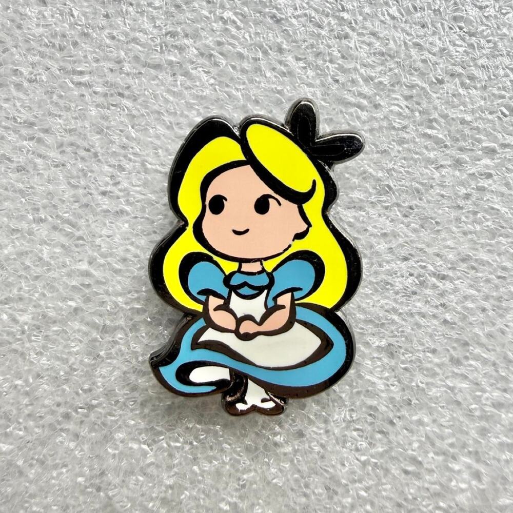 Alice in wonderland pin